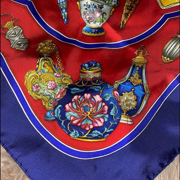 Hermes 100% silk scarf Made in France - Picture 5 of 6